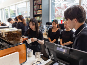 VanWest College English for Customer Relations