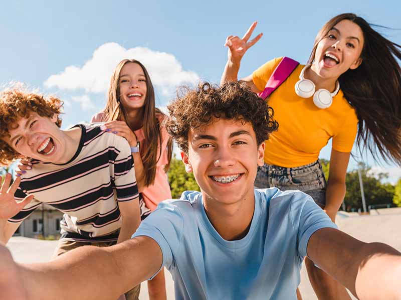 vanwest-college-small-youth-2027 VanWest College English for Youth